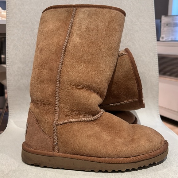 Uggs Chesnut Classic Boots Size 3 - Picture 4 of 5